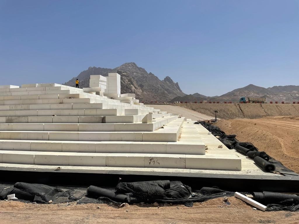  NEOM MOUNTAIN ROAD - SHARMA 